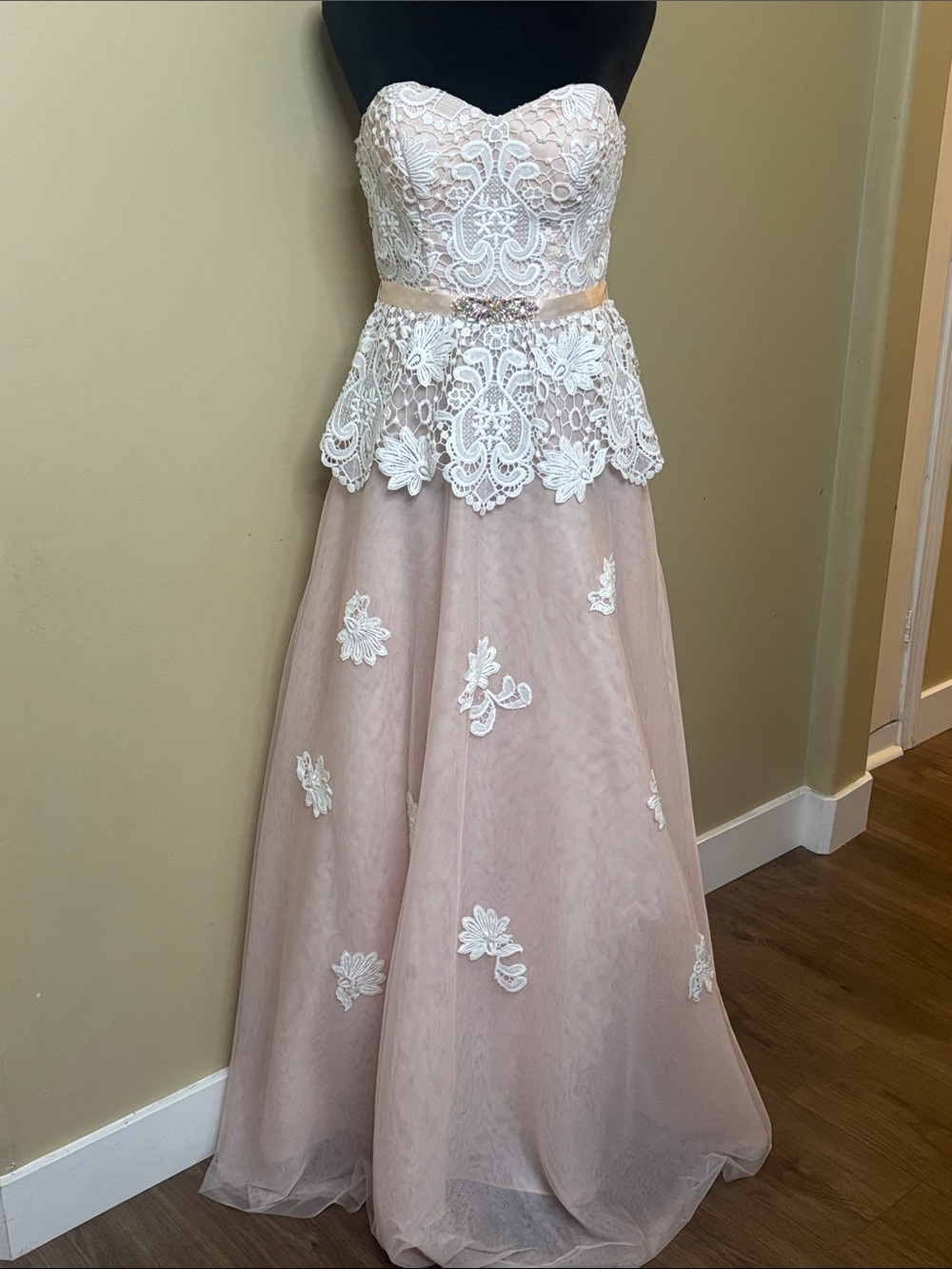 Bee Darlin Blush Strapless Formal gown